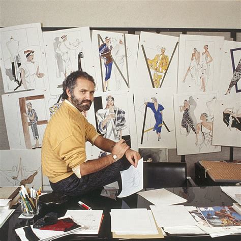 Storia di Gianni Versace, mecenate della moda 